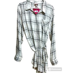 Plaid Black & White Long sleeve Button up